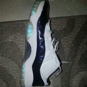 Jordan retro 11 emerald